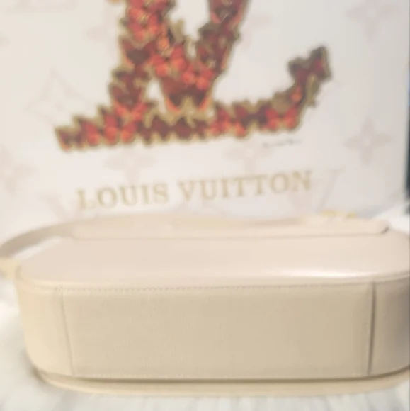 MCM Bag Like NEW Munchen Germany - Picture 12 of 14